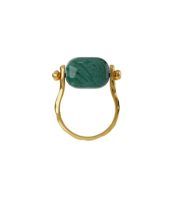 Ring with green agate and citrine gilding